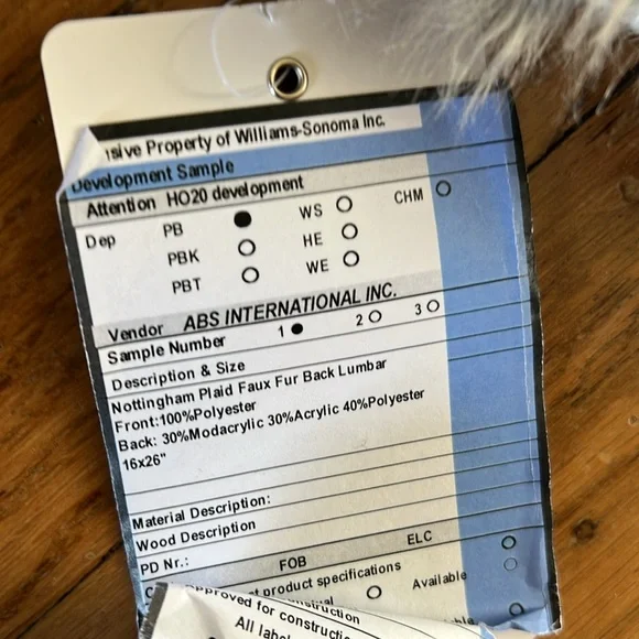 Pottery Barn Nottingham Plaid Faux Fur Back Lumbar Pillow Cover - Picture 9 of 9